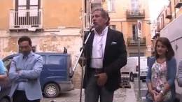 Comizio-di-chiusura-del-candidato-Moscato-a-piazza-SantAnna-06-06-2014