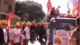 Manifestazione-per-il-Lavoro-a-Palermo-del-Comitato-disoccupati-il-corteo