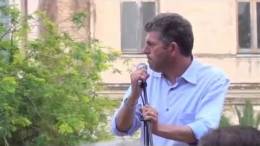 Ringraziamento-del-candidato-Burrafato-in-p.zza-SantAnna-e-p.zza-Duomo