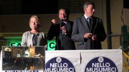 Regionali-2017-comizio-Noi-con-Salvini-la-Bellavia-con-Mario-e-Salvino-Caputo