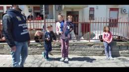 Emergenza-Covid19.-La-Vigilantes-di-Termini-Imerese-consegna-Uova-di-Pasqua