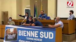 Assemblea-operai-ex-Bienne-Sud-con-i-parlamentari-regionali-e-nazionali